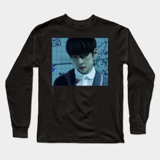 taetae Long Sleeve T-Shirt